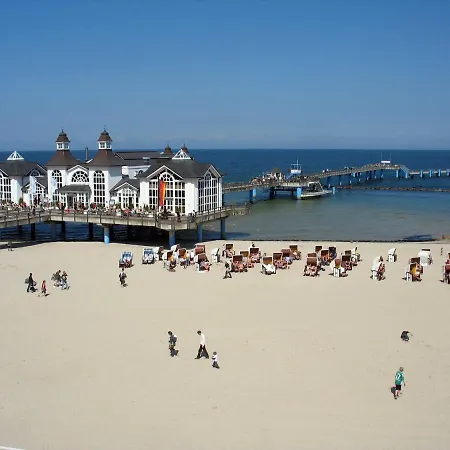 Mit Balkon In Baeder Sellin (Rugen)